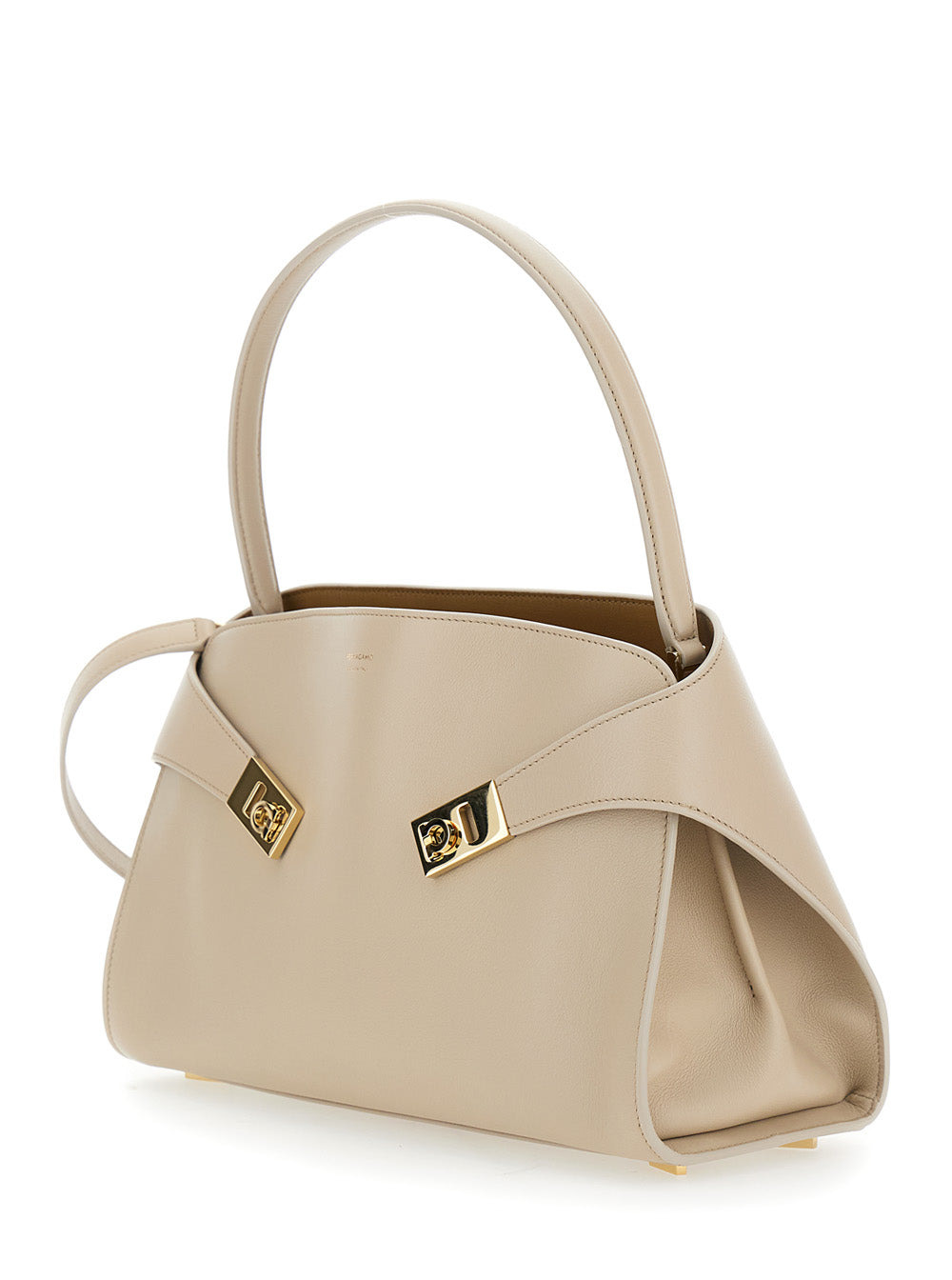 Ferragamo Women Hug Sh S
Shoulder Bag
34,0X15,5X25,5 - 2