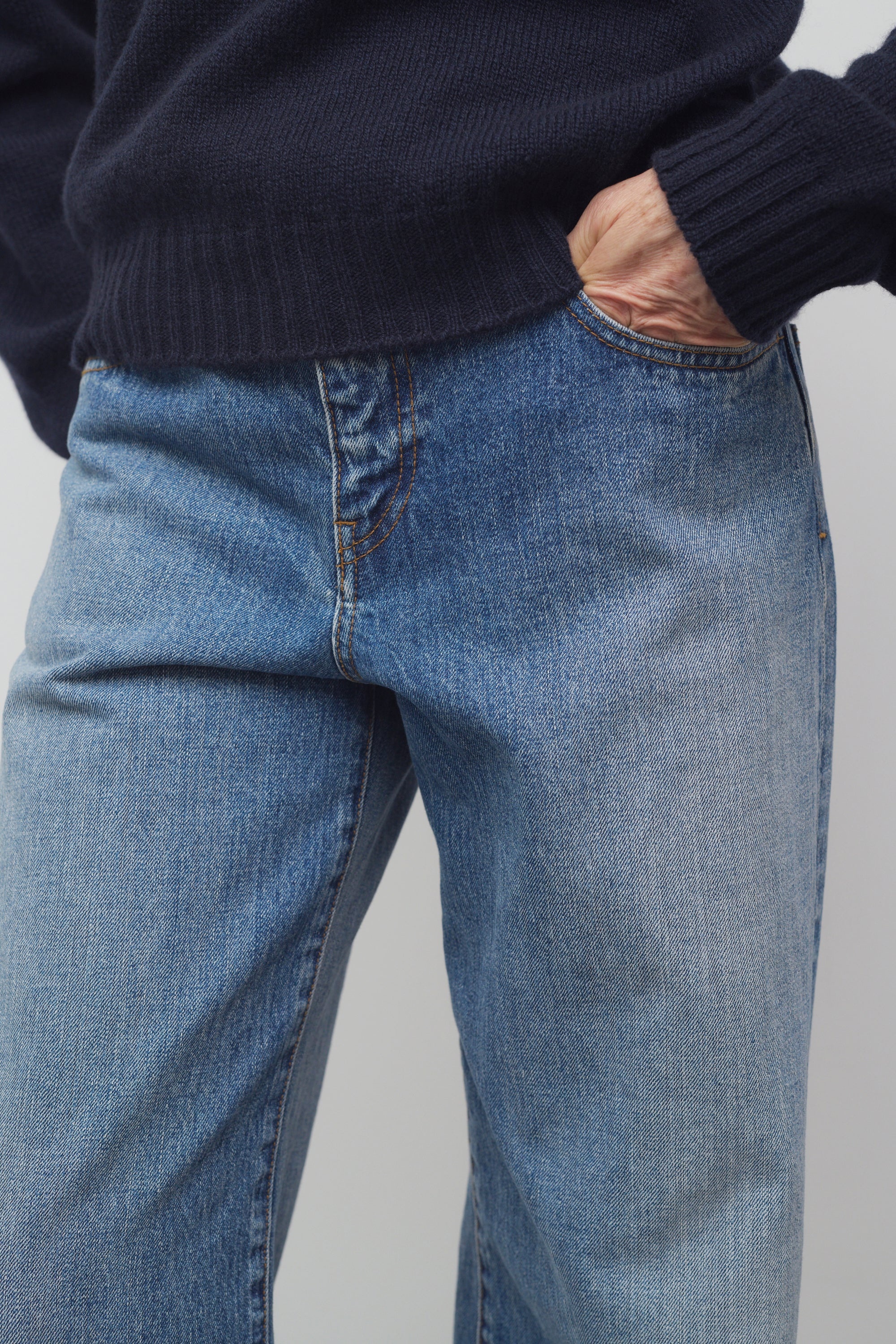 デニム・ジーパン [The Row] Eglitta Jean in Cotton Eglitta Jean Blue in Cotton – The Row