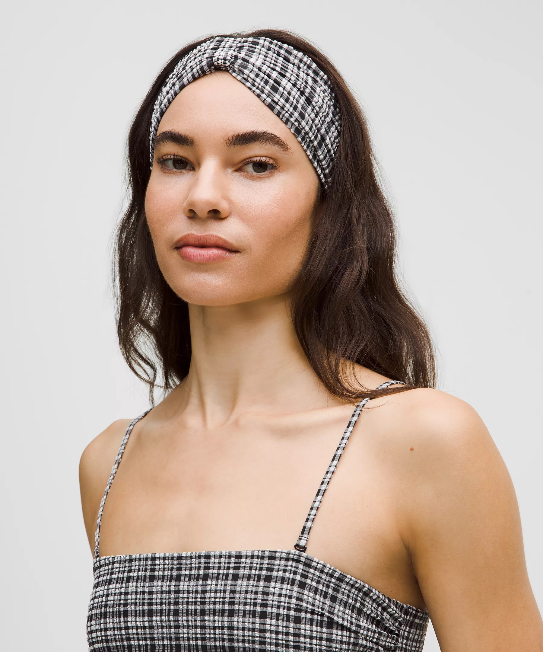Women's Seersucker Check Gathered Headband - 2