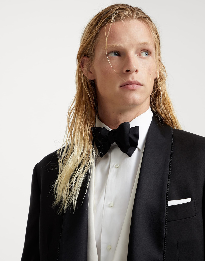 Délavé silk twill tuxedo jacket with shawl lapels and piping 3