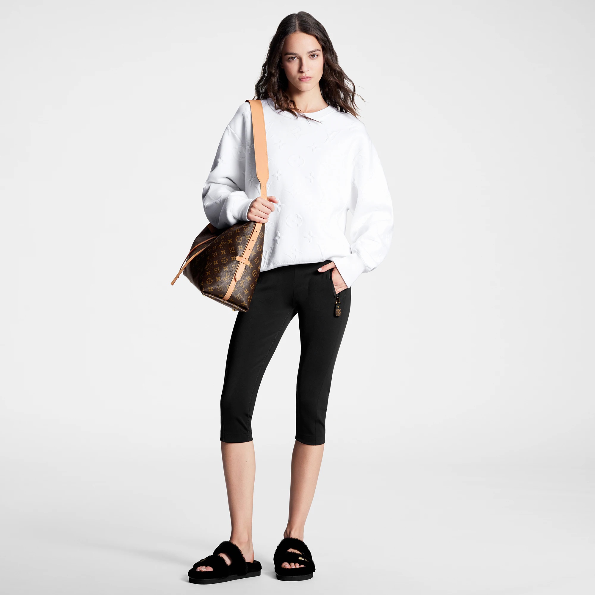 Monogram Accent Capri Leggings - 4