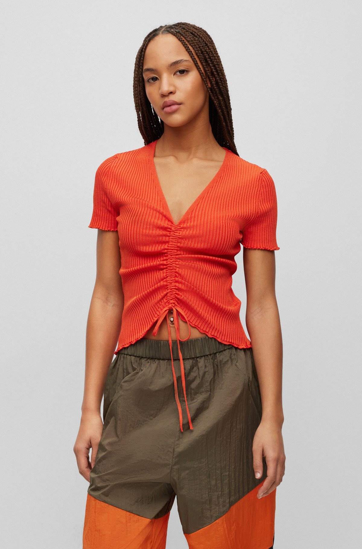 SHORT-SLEEVED RIBBED SWEATER WITH GATHERED FRONT - 2
