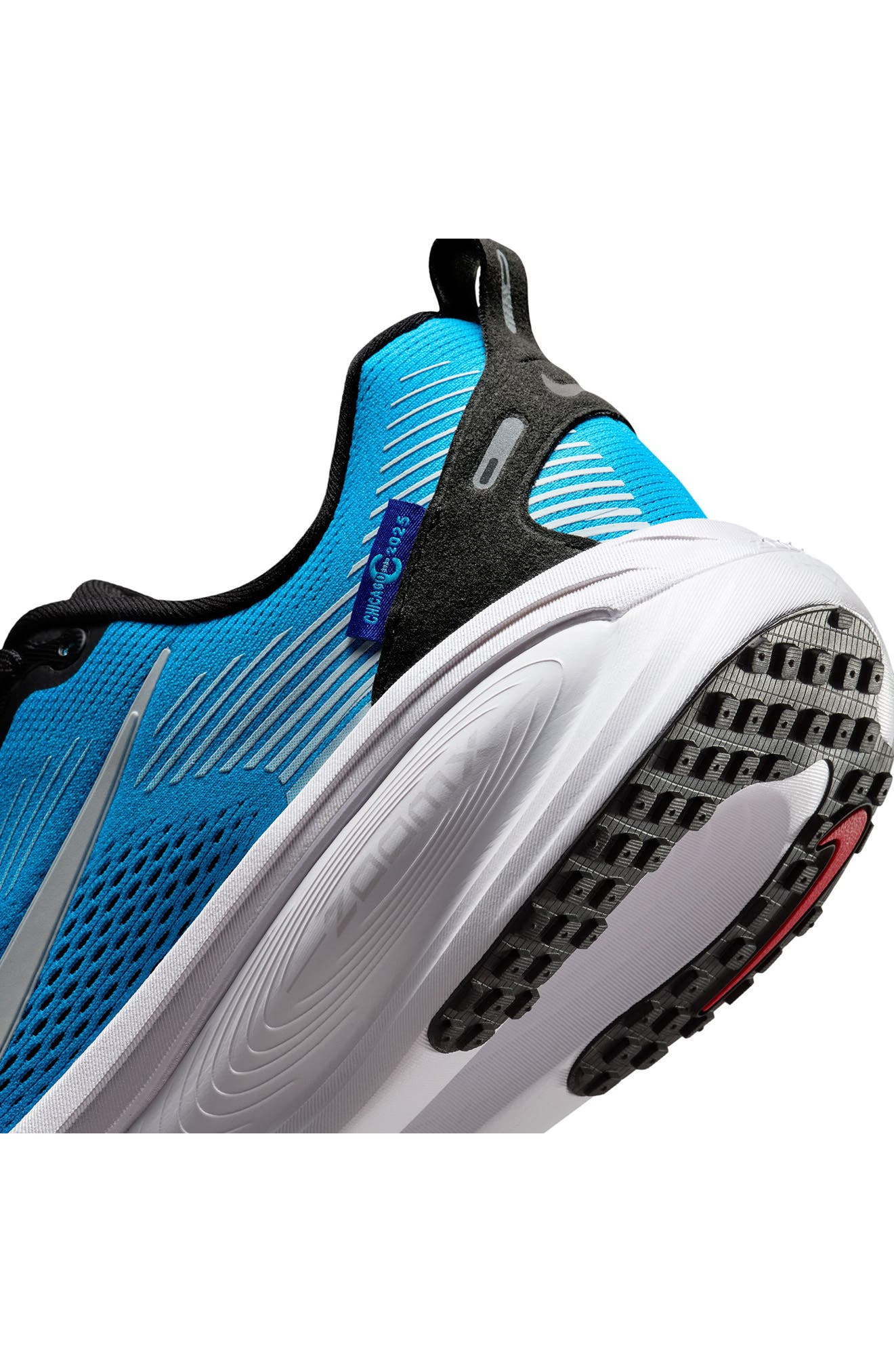 Nike Vomero 18 Running Shoe in White/Deep Night at Nordstrom - 8