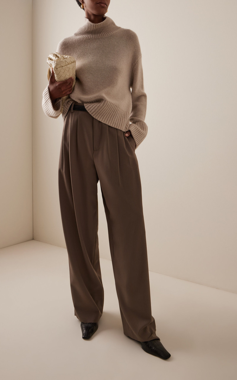 LISA YANG Fleur Cashmere Sweater neutral outlook