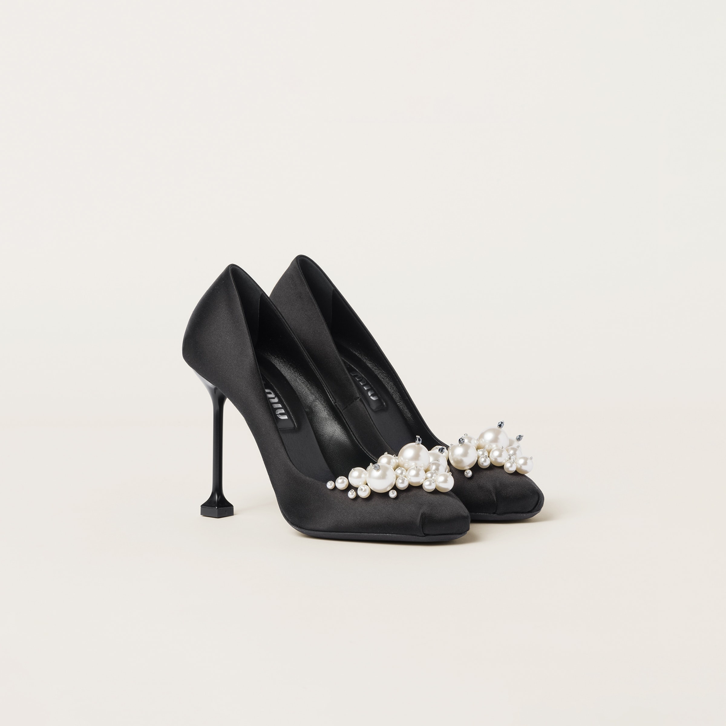 Satin pumps - 1