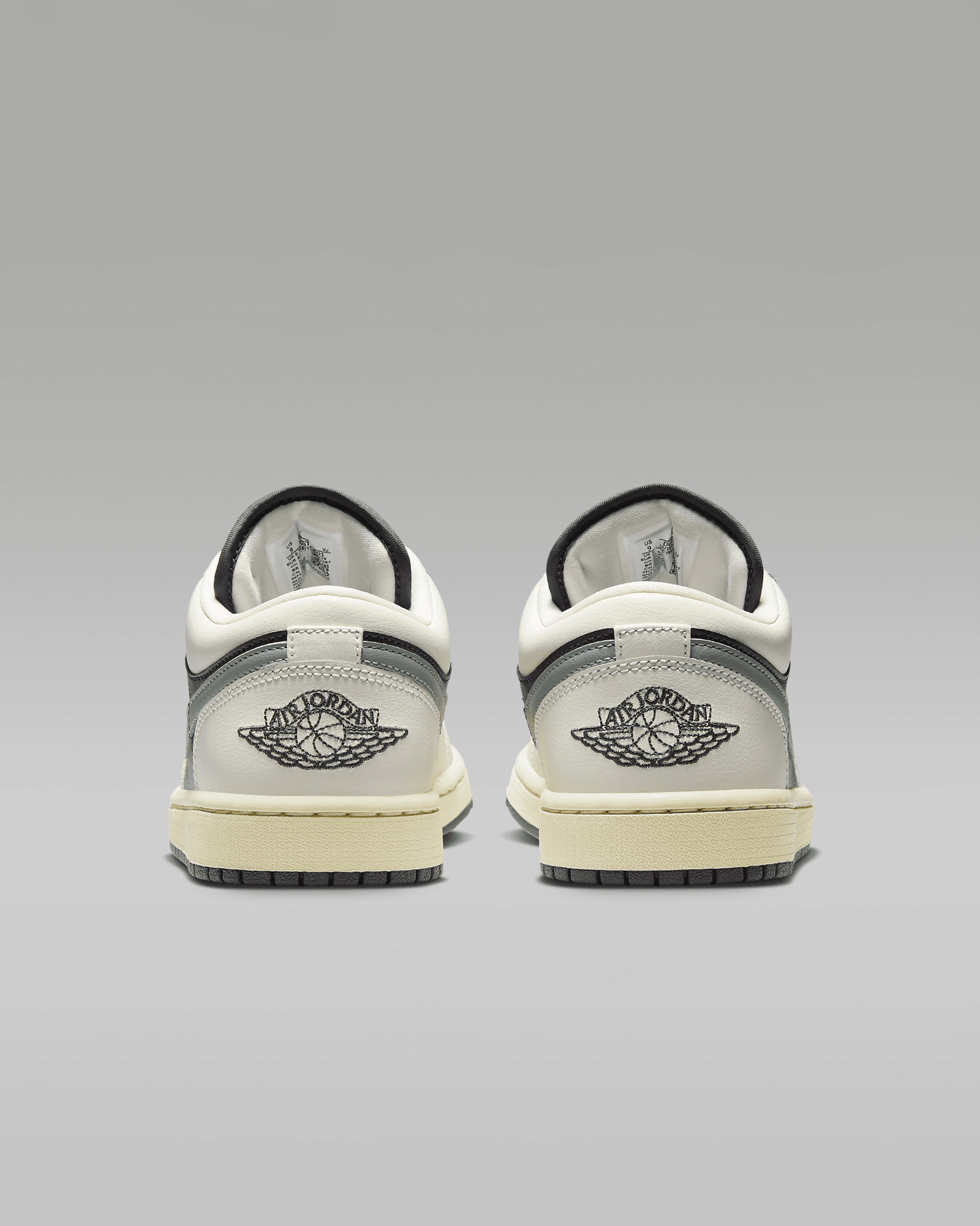 Air Jordan 1 Low Women's Shoes - 6