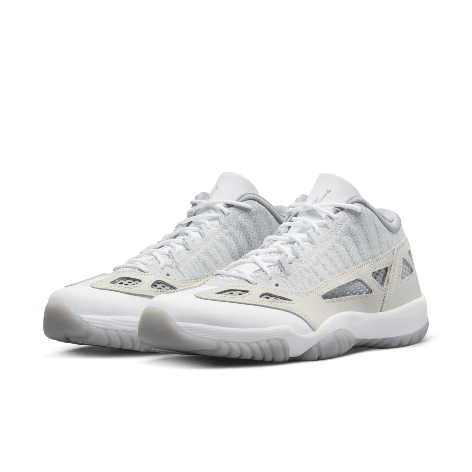 Air Jordan 11 Retro Low IE 'Light Orewood Brown' 919712-102 - 3