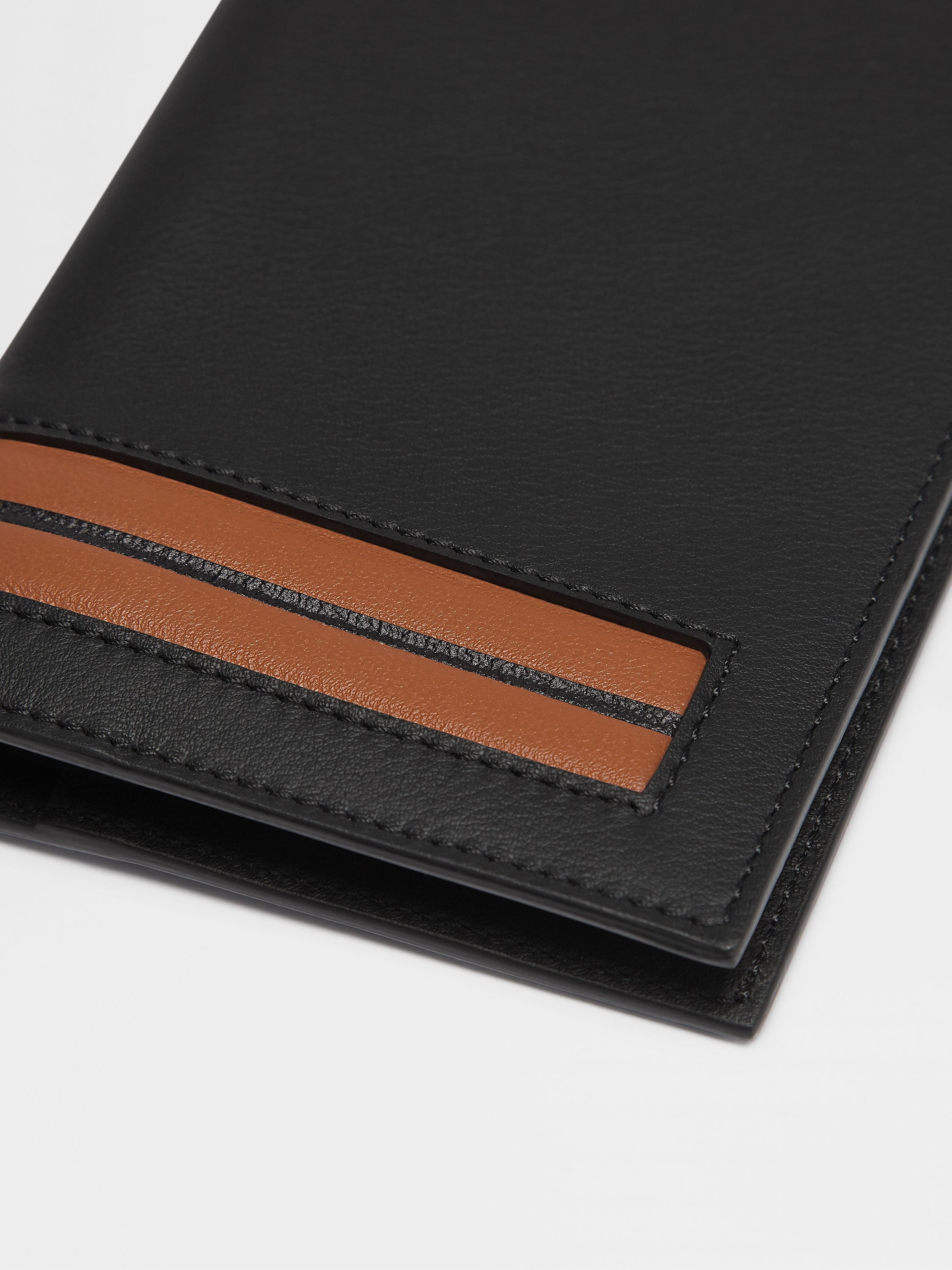 BLACK LEATHER PASSPORT CASE - 5