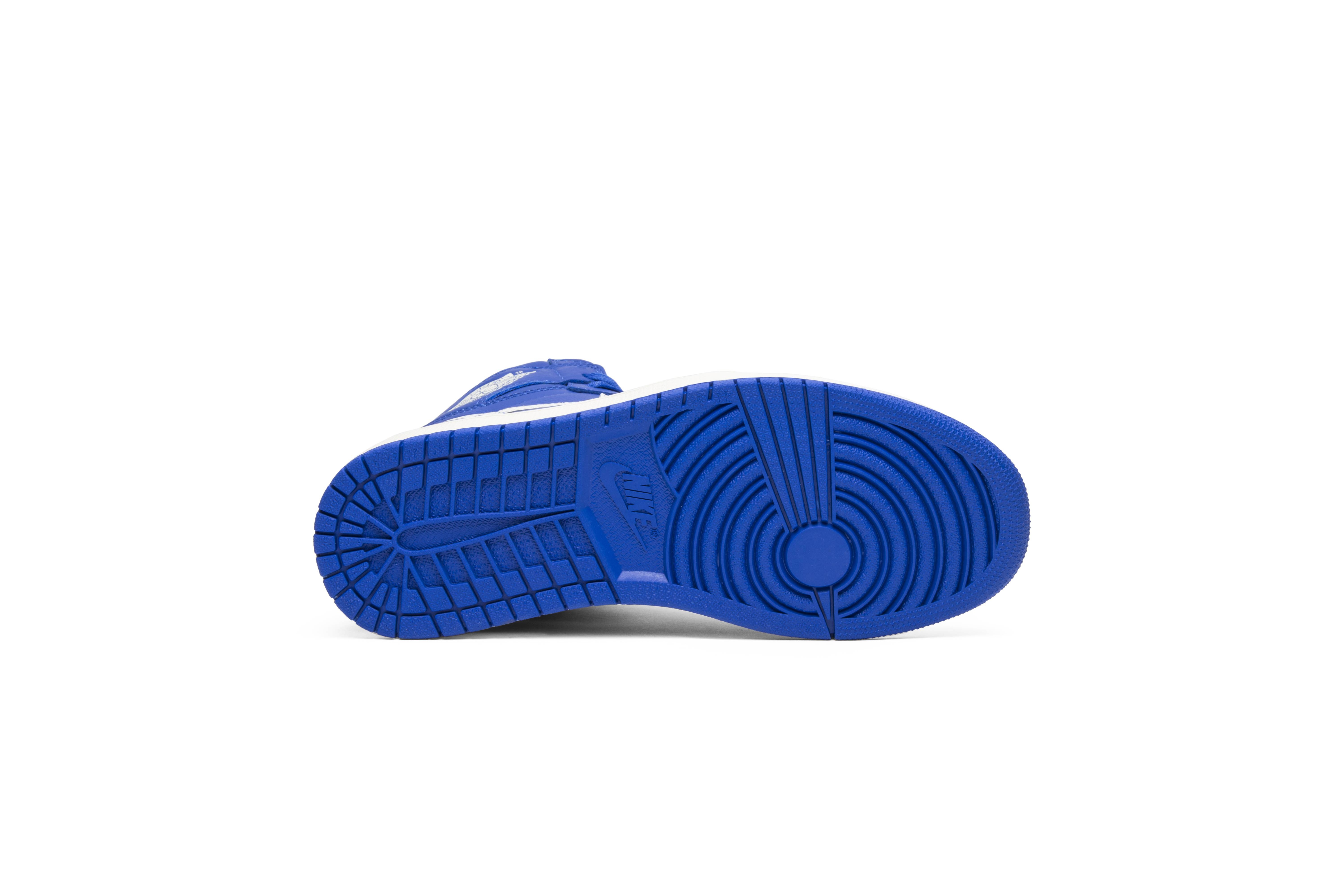 Air Jordan 1 Retro High OG 'Hyper Royal' - 4
