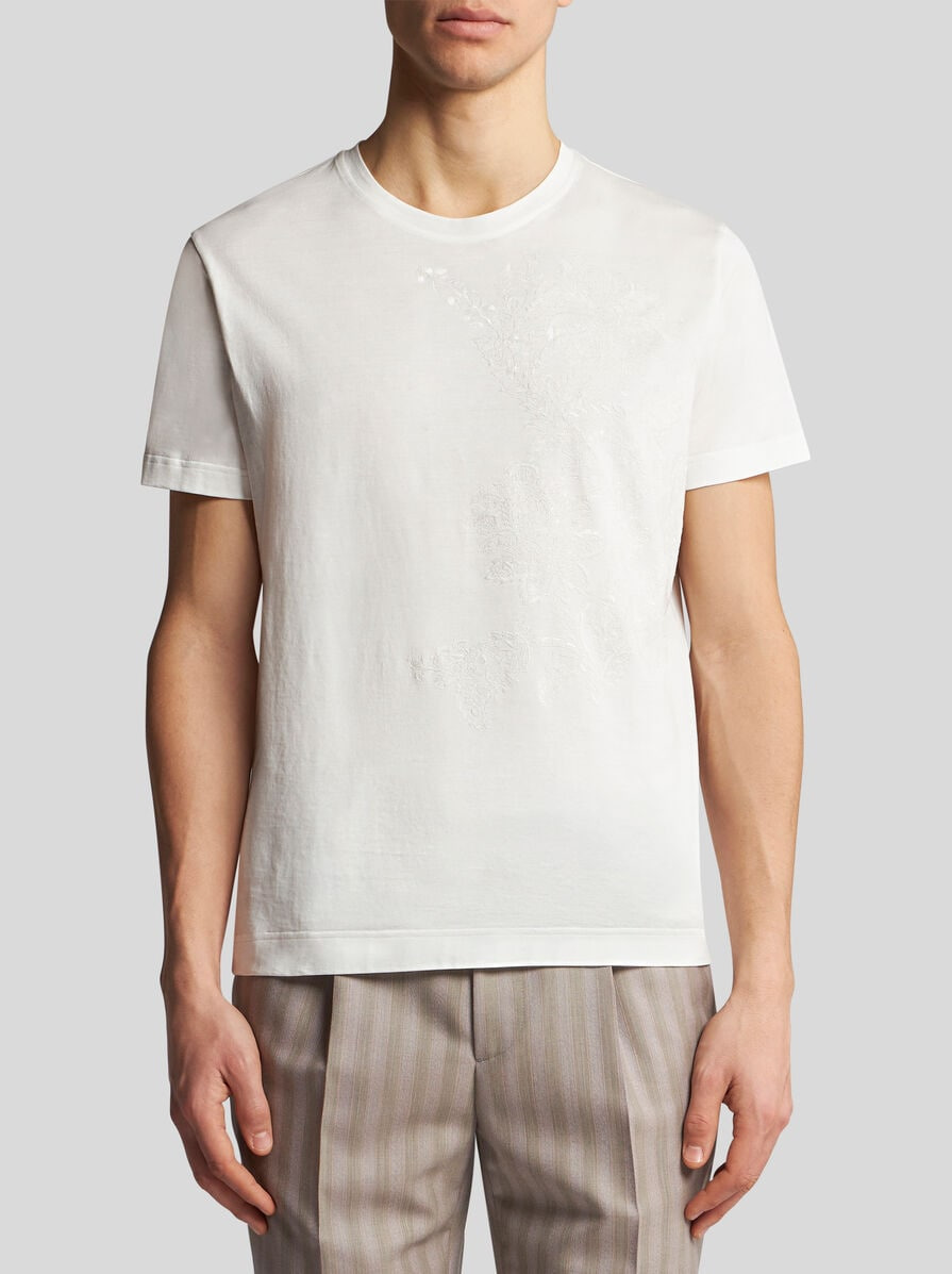 T-SHIRT WITH EMBROIDERY - 2
