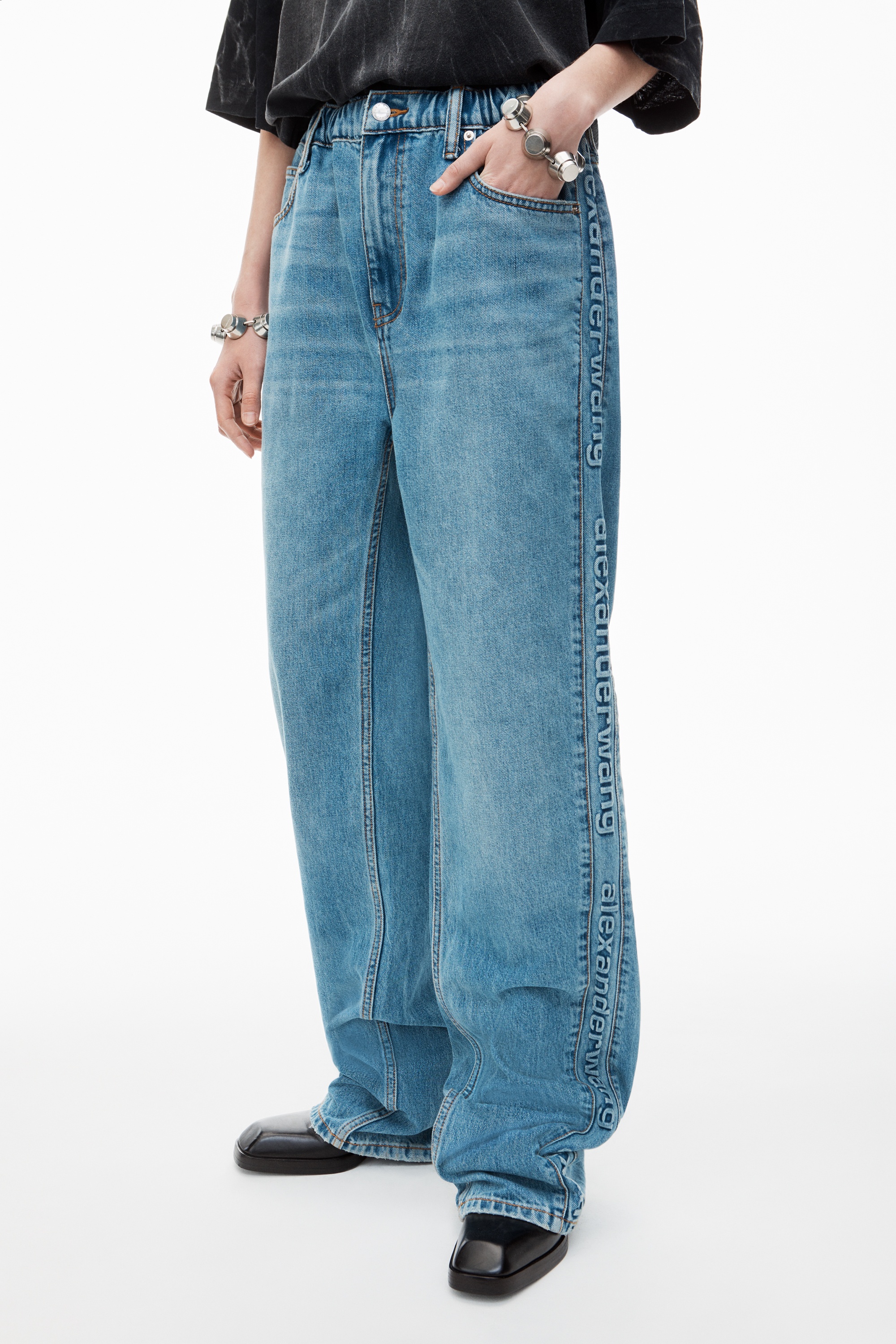 【関税&送料込】Alexander Wang Balloon-Fit Joggers Alexander Wang Logo-Embossed Denim Balloon Jogger Pants
