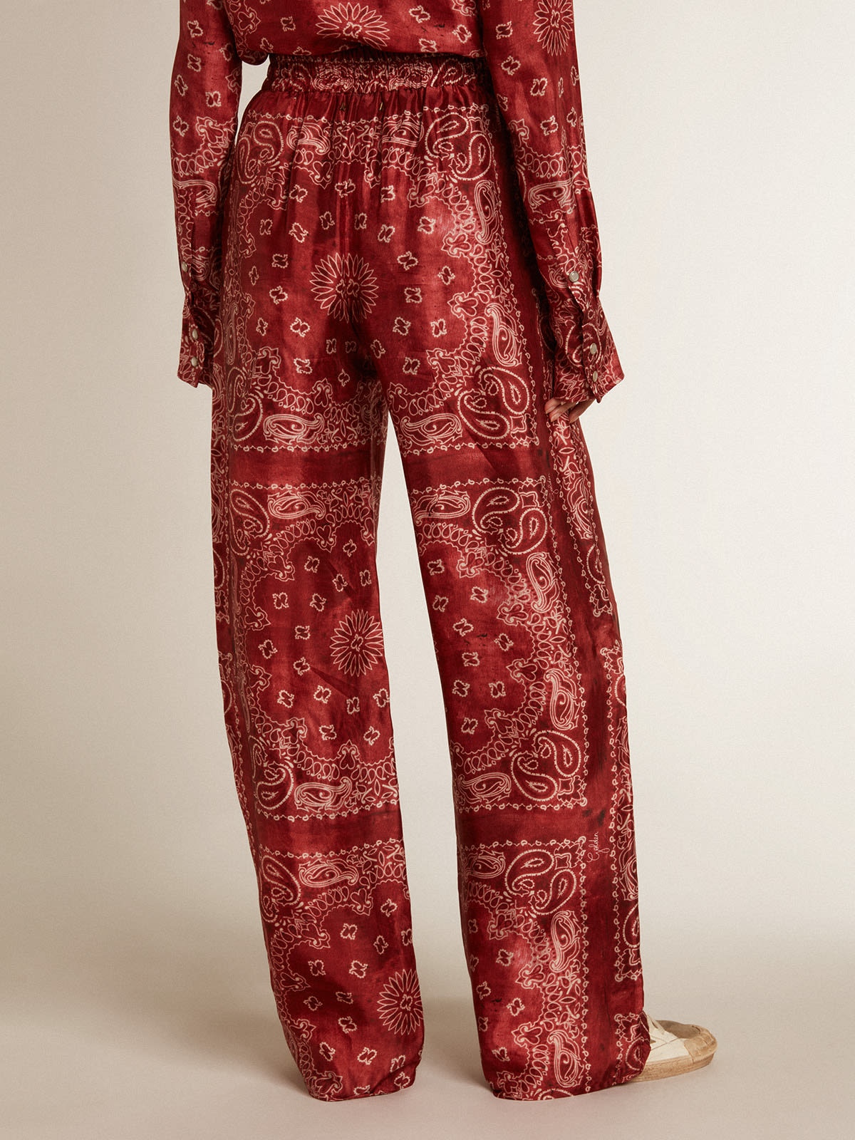 Women's burgundy joggers with paisley print - 4