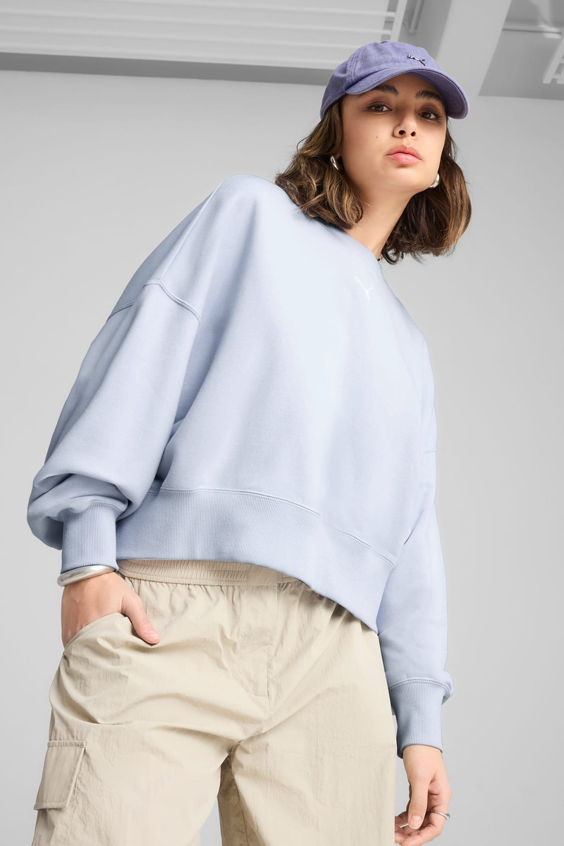 PUMA Wardrobe Essentials Women's Oversized Crew Sweatshirt outlook