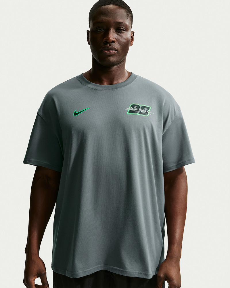 Nike Sportswear Men's Max90 T-Shirt 6