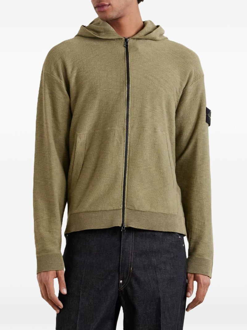 zip-up hoodie 4