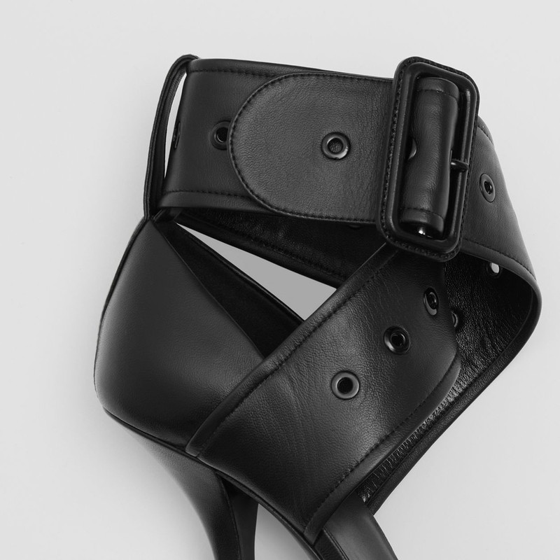Burberry Buckled Strap Leather Point-toe Pumps outlook