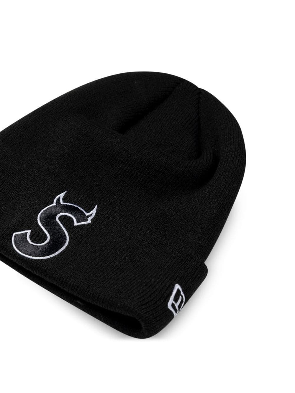 x New Era S Logo knitted beanie - 2