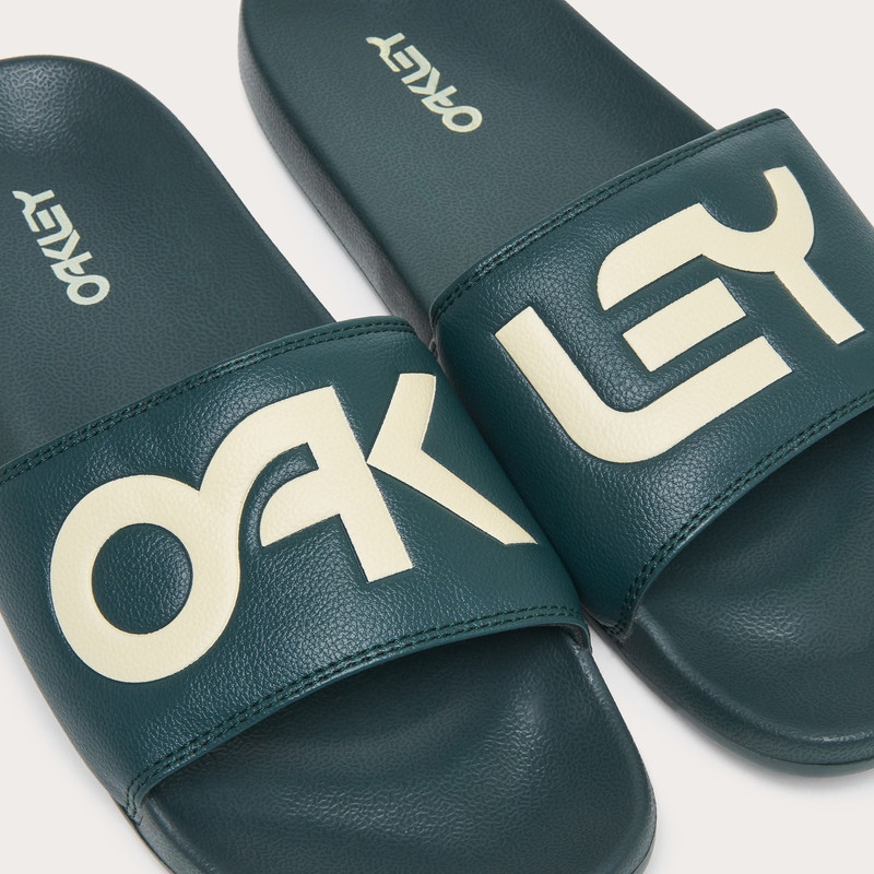 Oakley B1B Slide 2.0 5