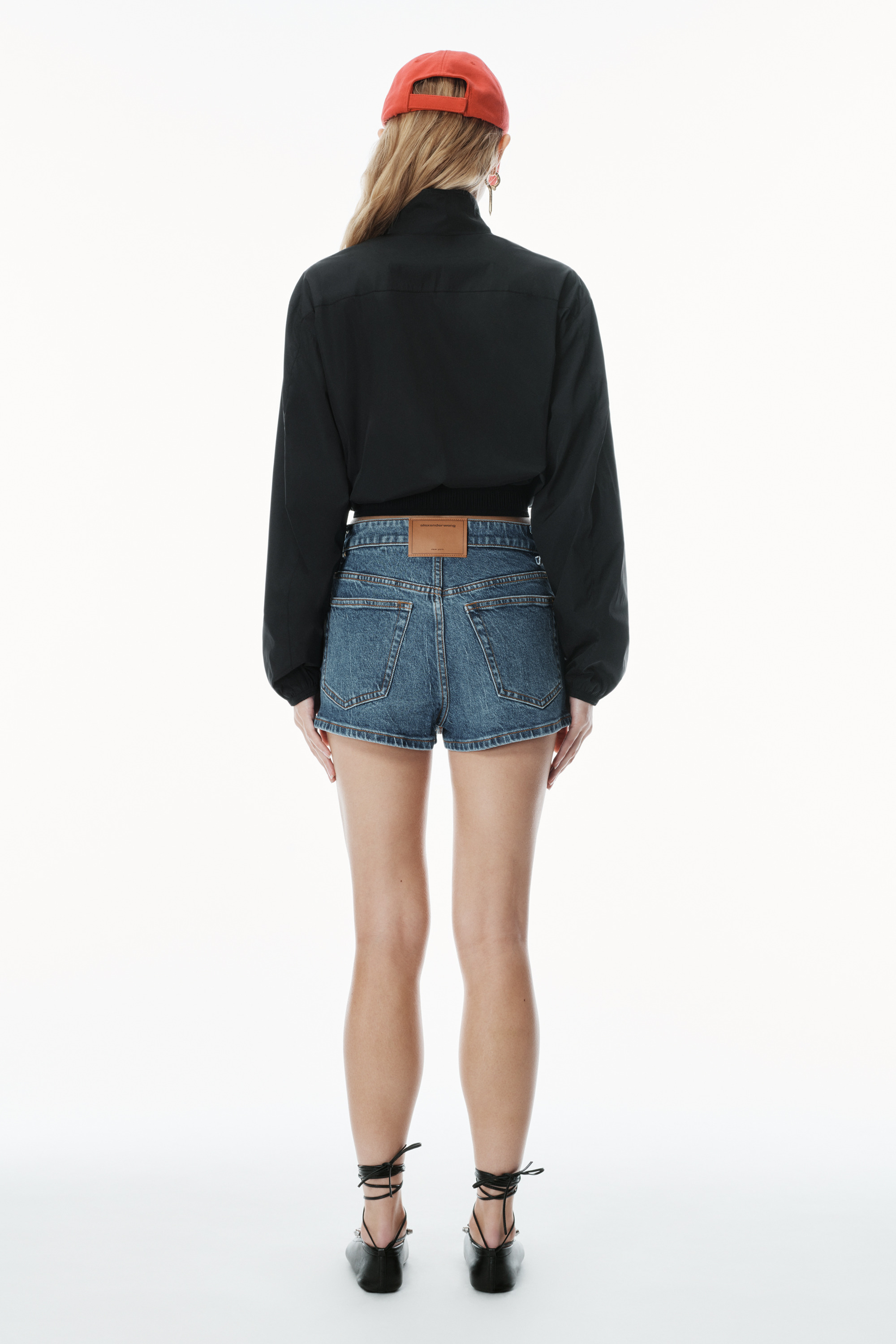 MID-RISE SKORT IN COMFORT STRETCH DENIM - 4