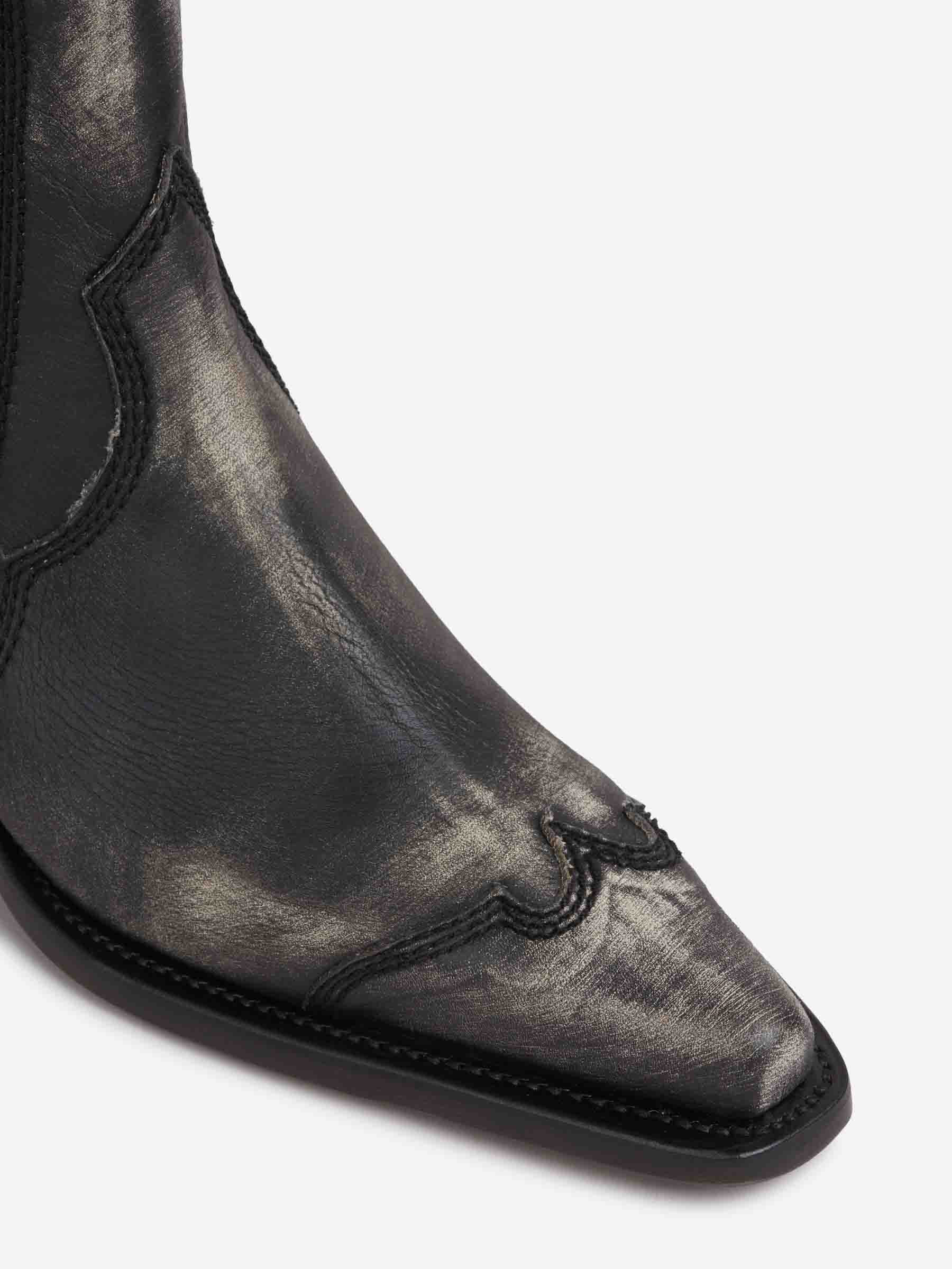 HEELED ANKLE BOOTS - 5