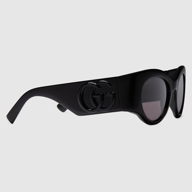 GUCCI Oval frame sunglasses outlook