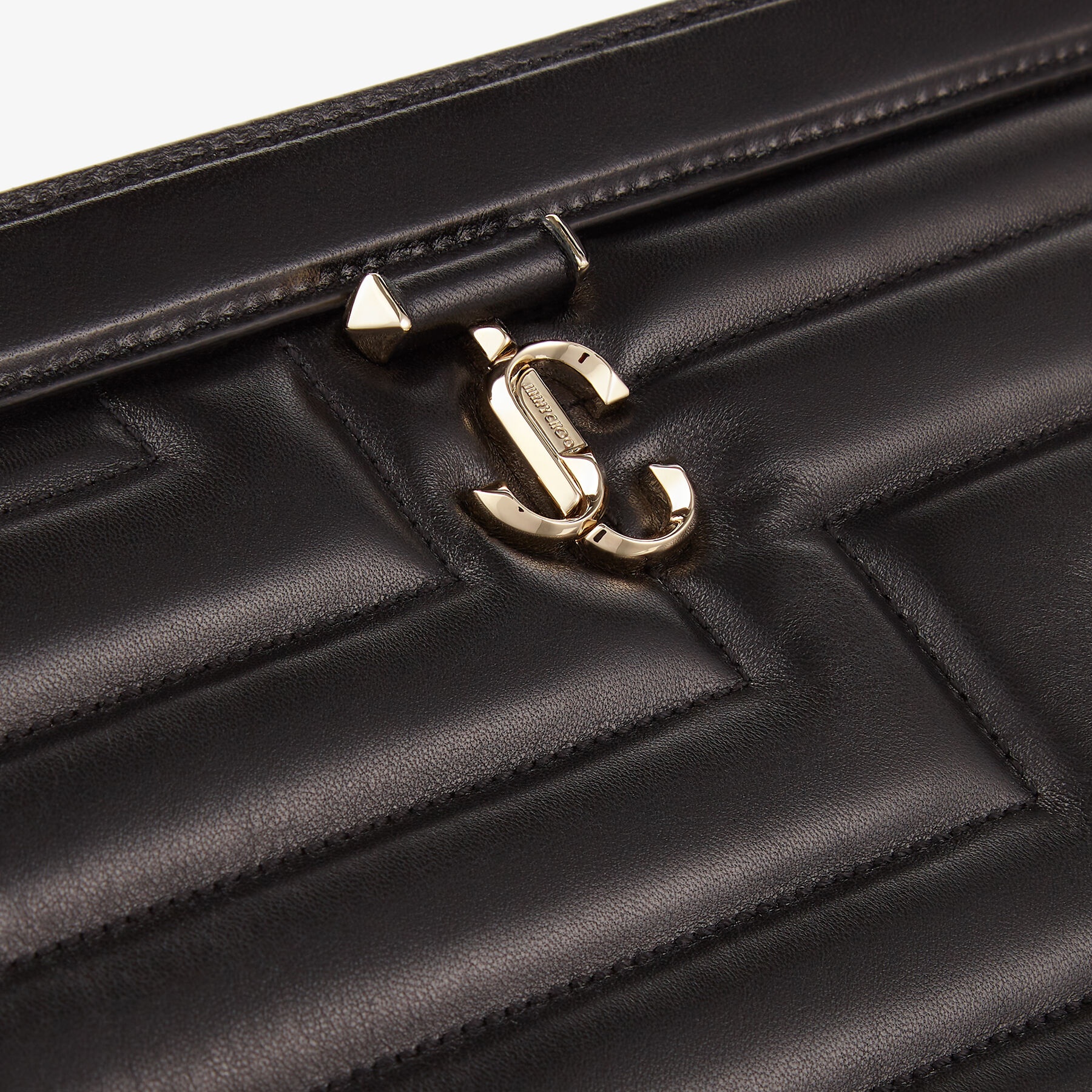 Varenne Avenue Pouch
Black Avenue Nappa Leather Pouch Bag with Light Gold JC Emblem - 5