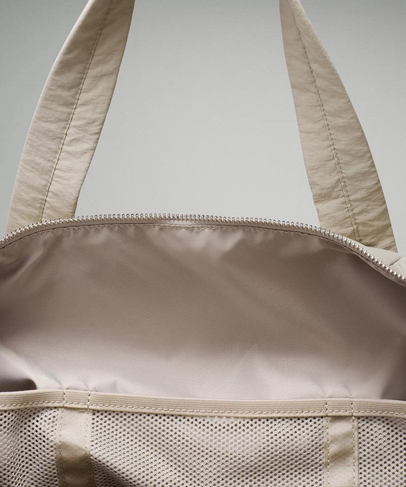 On My Level Barrel Duffle Bag 16L 5