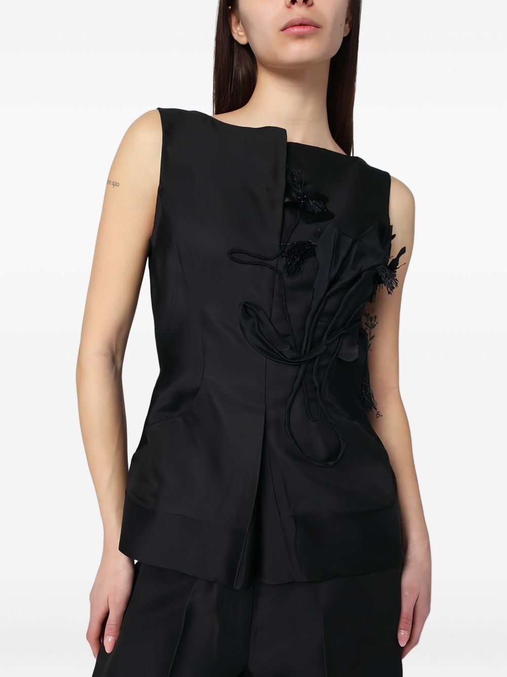 floral-appliqué top - 3