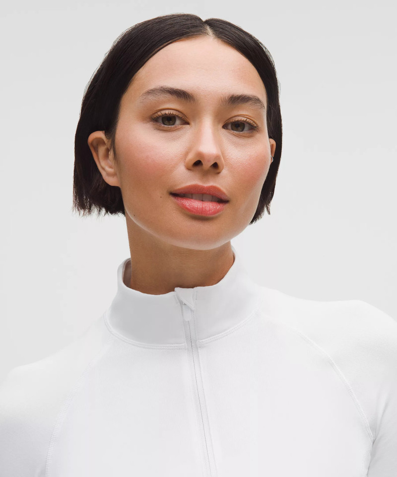 It's Rulu Half Zip 4