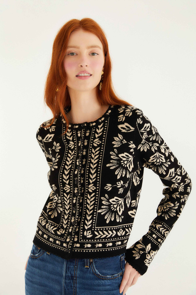 Black And White Flower Bloom Buttoned Knit Cardigan 1