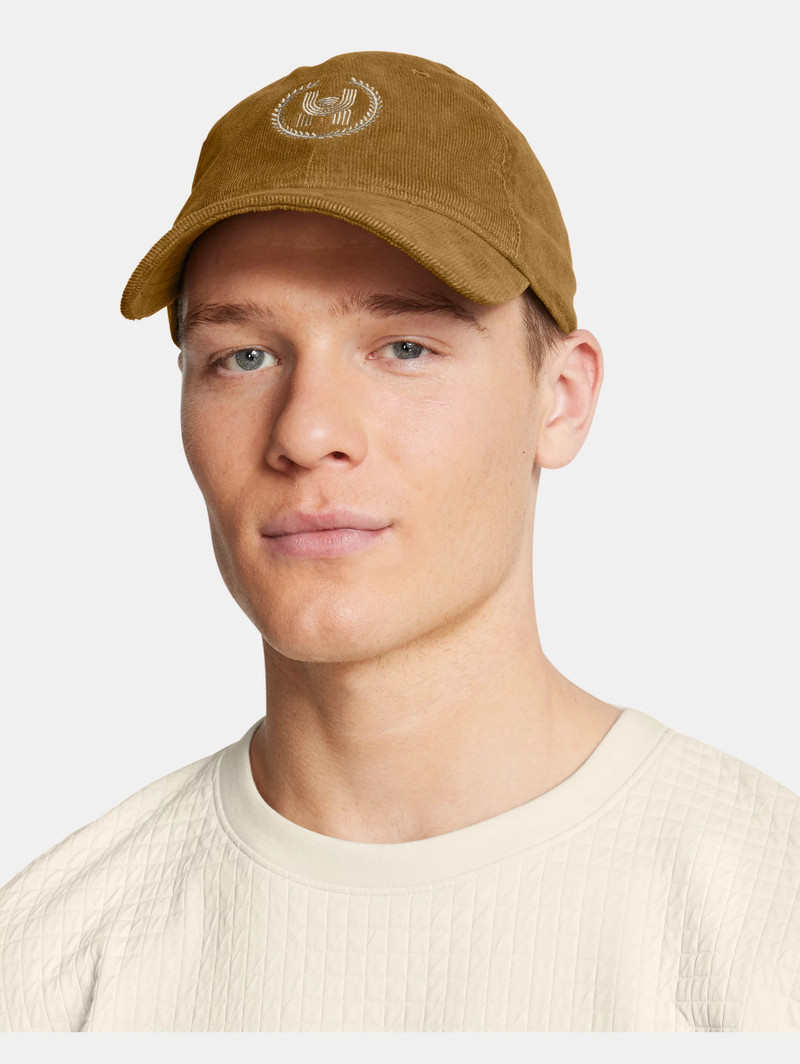 UA Sportstyle Corduroy 3