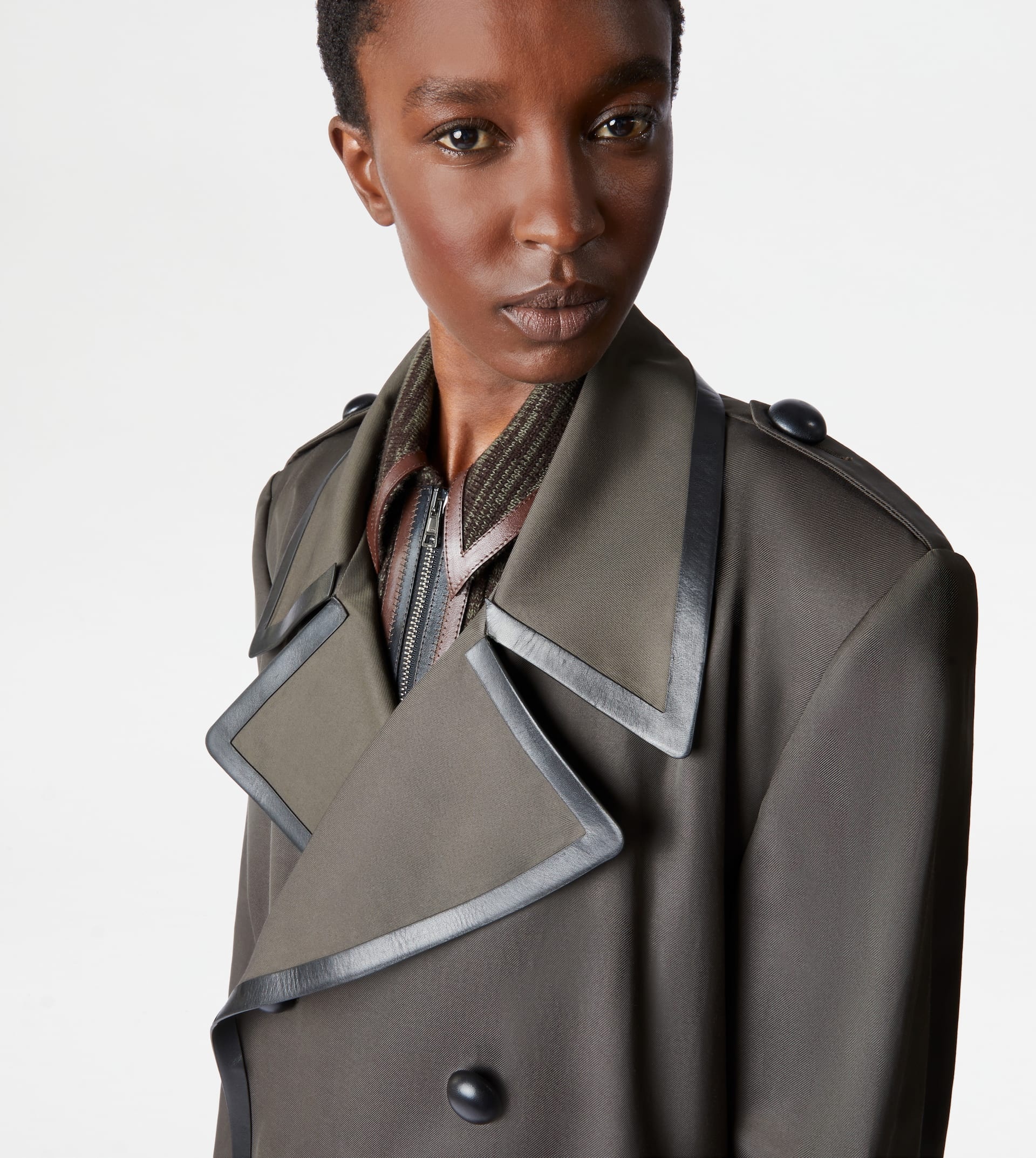 TRENCH COAT WITH LEATHER INSERTS - GREEN - 5