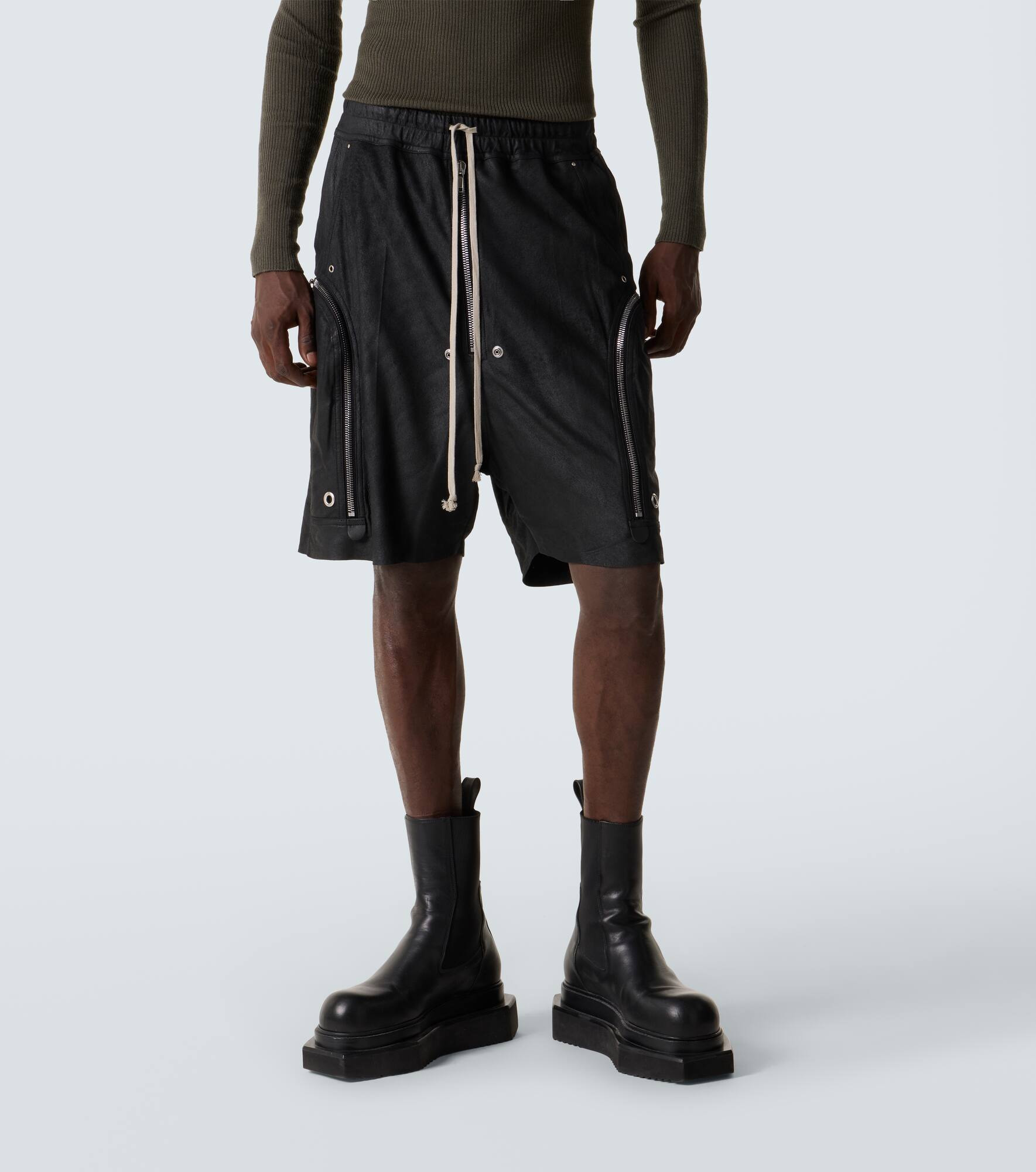 Bauhaus Bela leather shorts - 3
