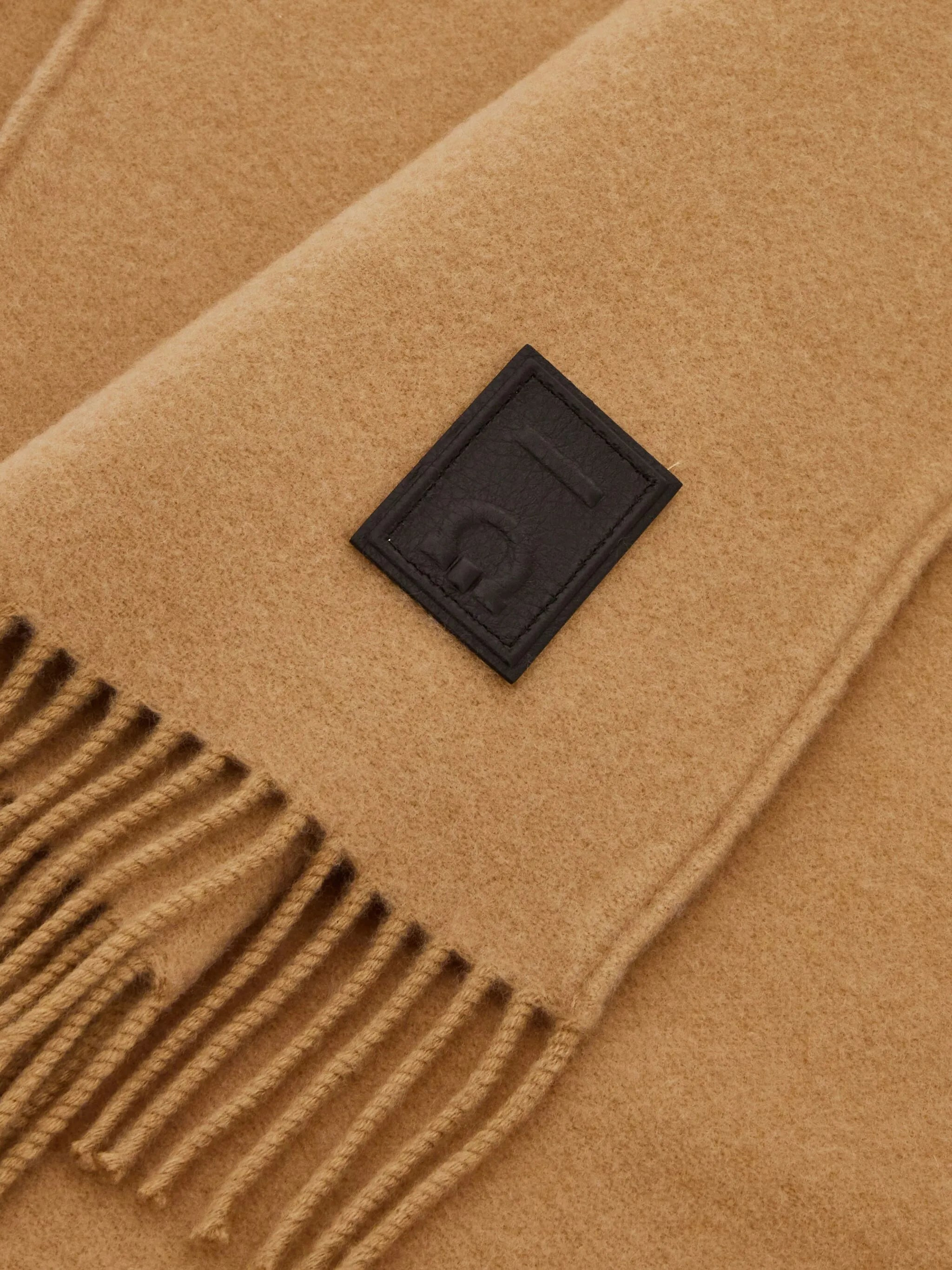 Ferragamo Logo-patch Hooded Scarf - 2