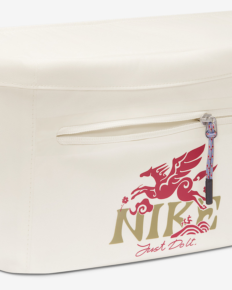 Nike Elemental Premium Waistpack (8L) 5
