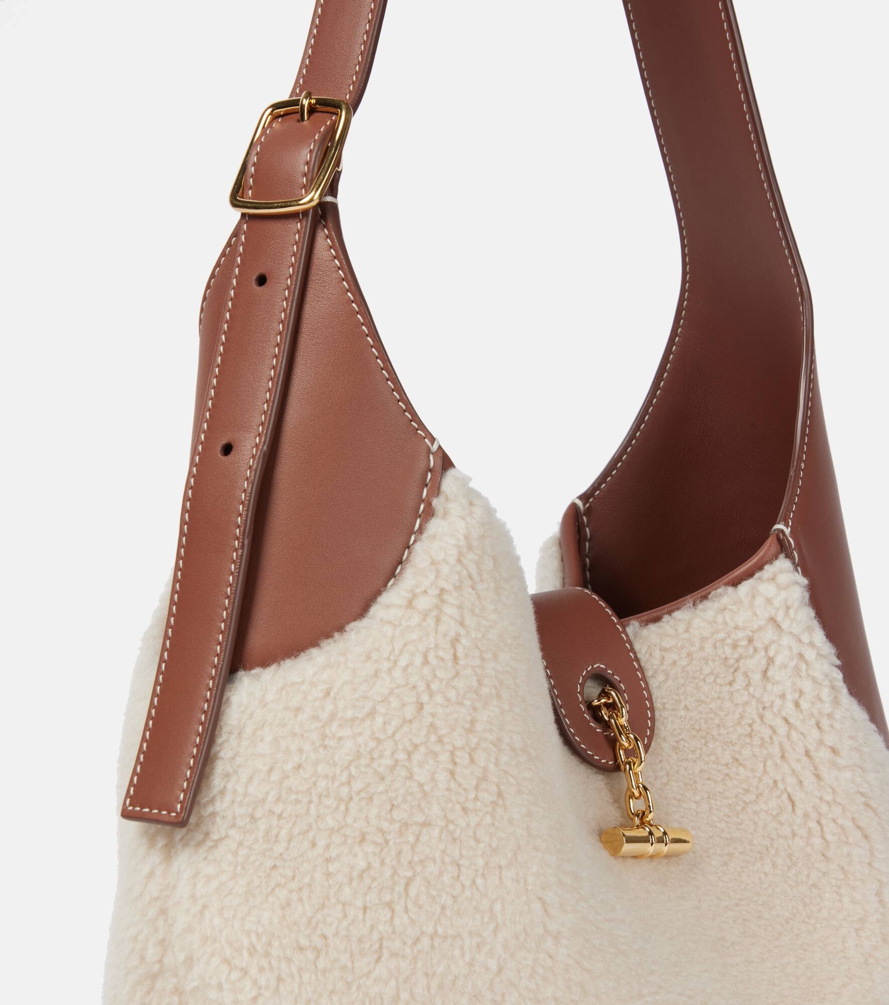 Bobbin Medium faux shearling shoulder bag - 6