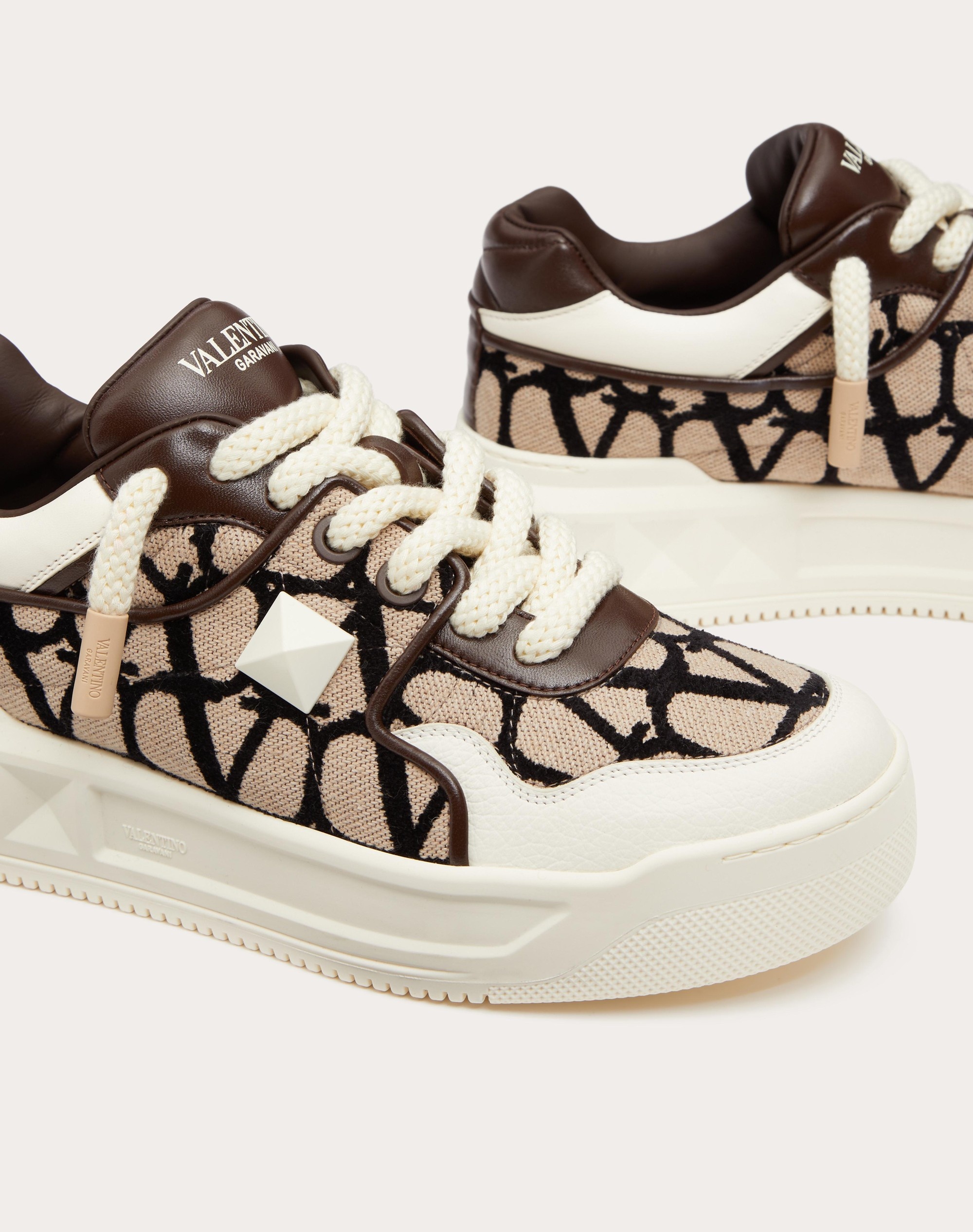 ONE STUD XL LOW-TOP SNEAKER IN NAPPA LEATHER AND TOILE ICONOGRAPHE FABRIC - 5