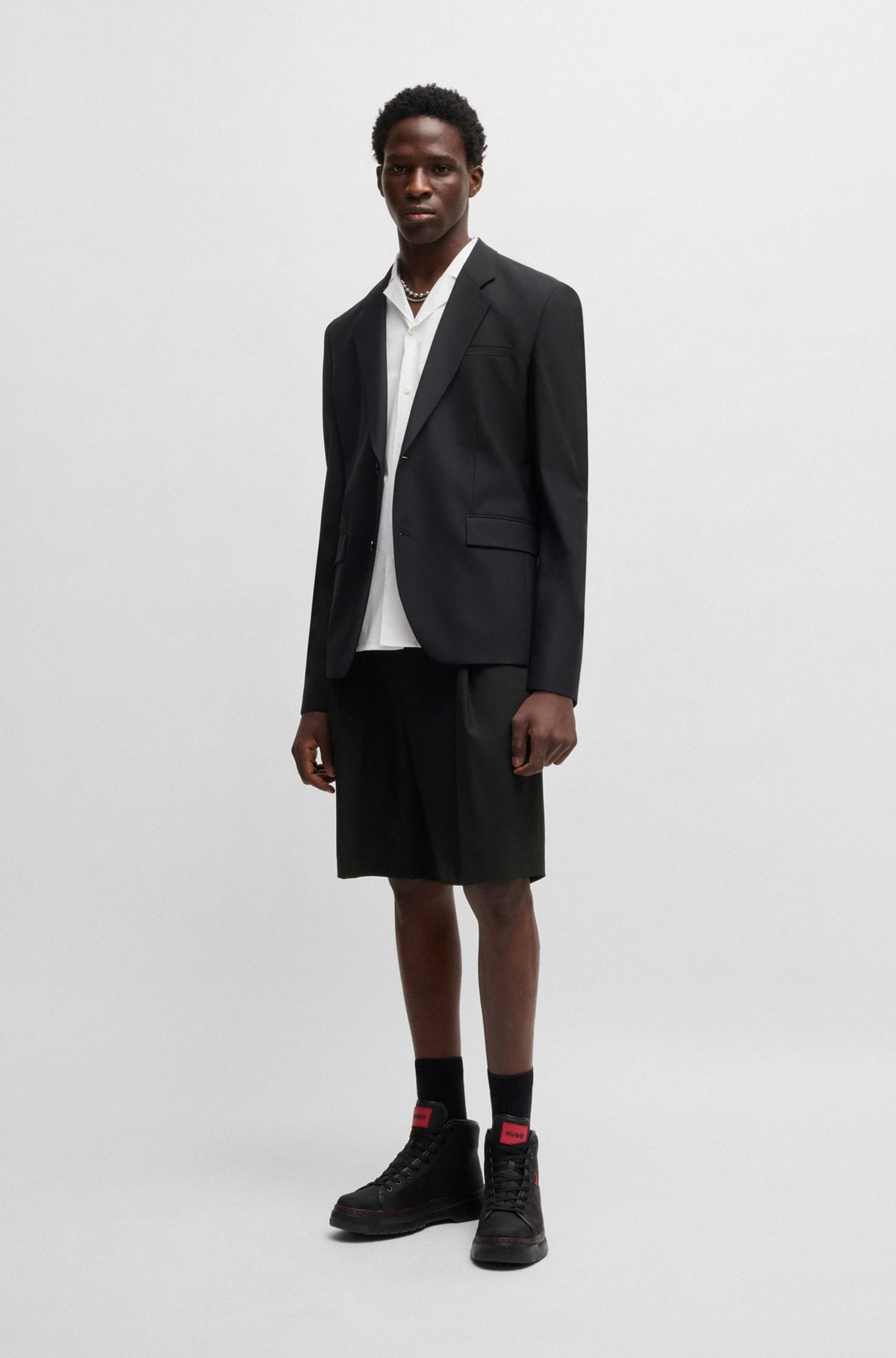 MODERN-FIT SHORTS IN A STRETCH-WOOL BLEND - 3