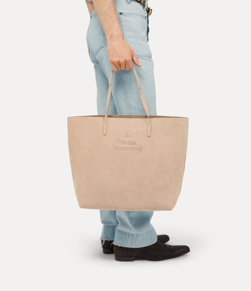 STUDIO SHOPPER 4