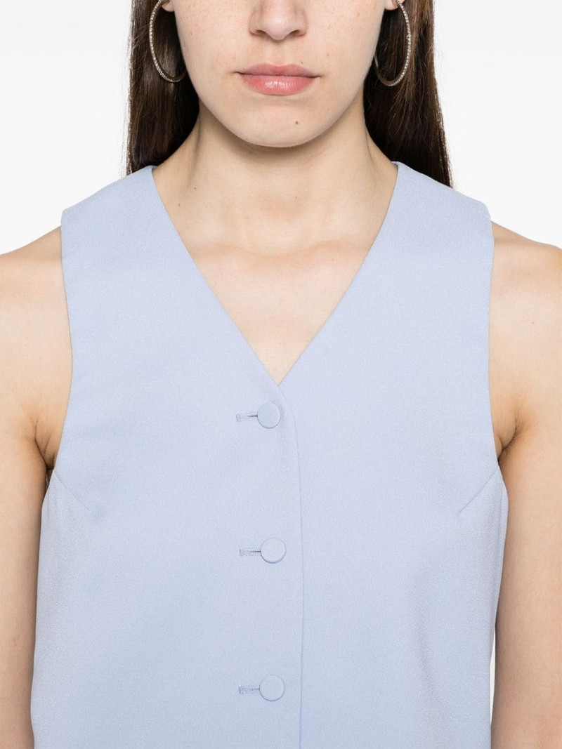 crepe-textured waistcoat 5