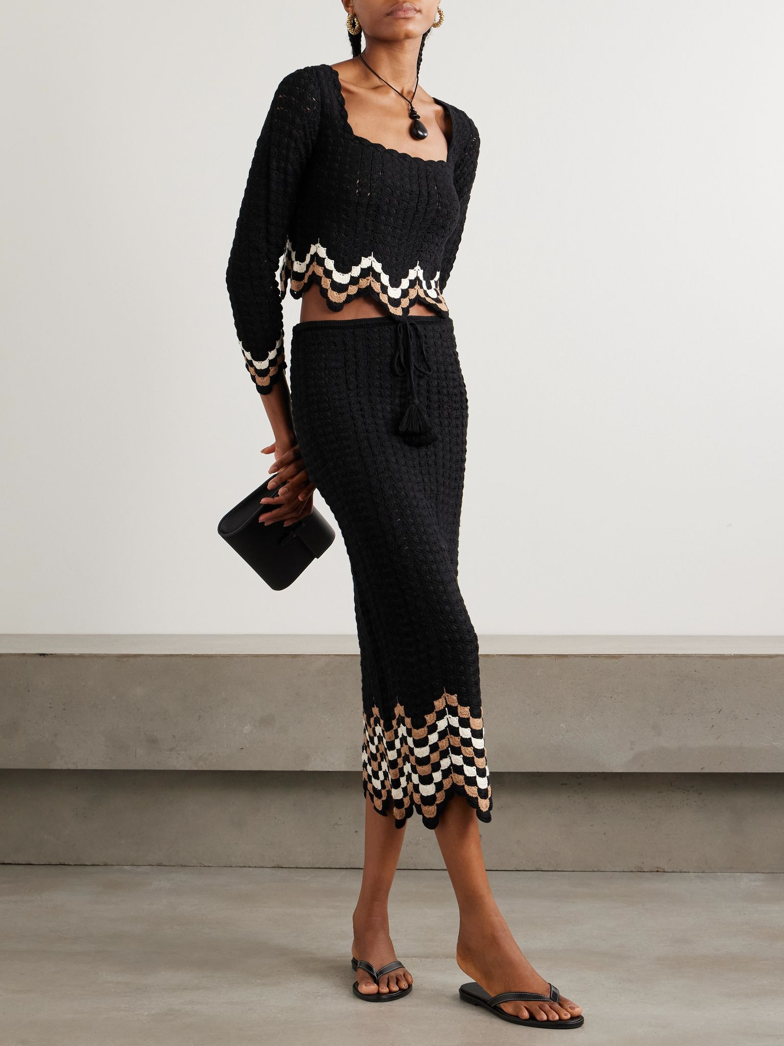 Sumac cropped scalloped crocheted cotton top Black - 2
