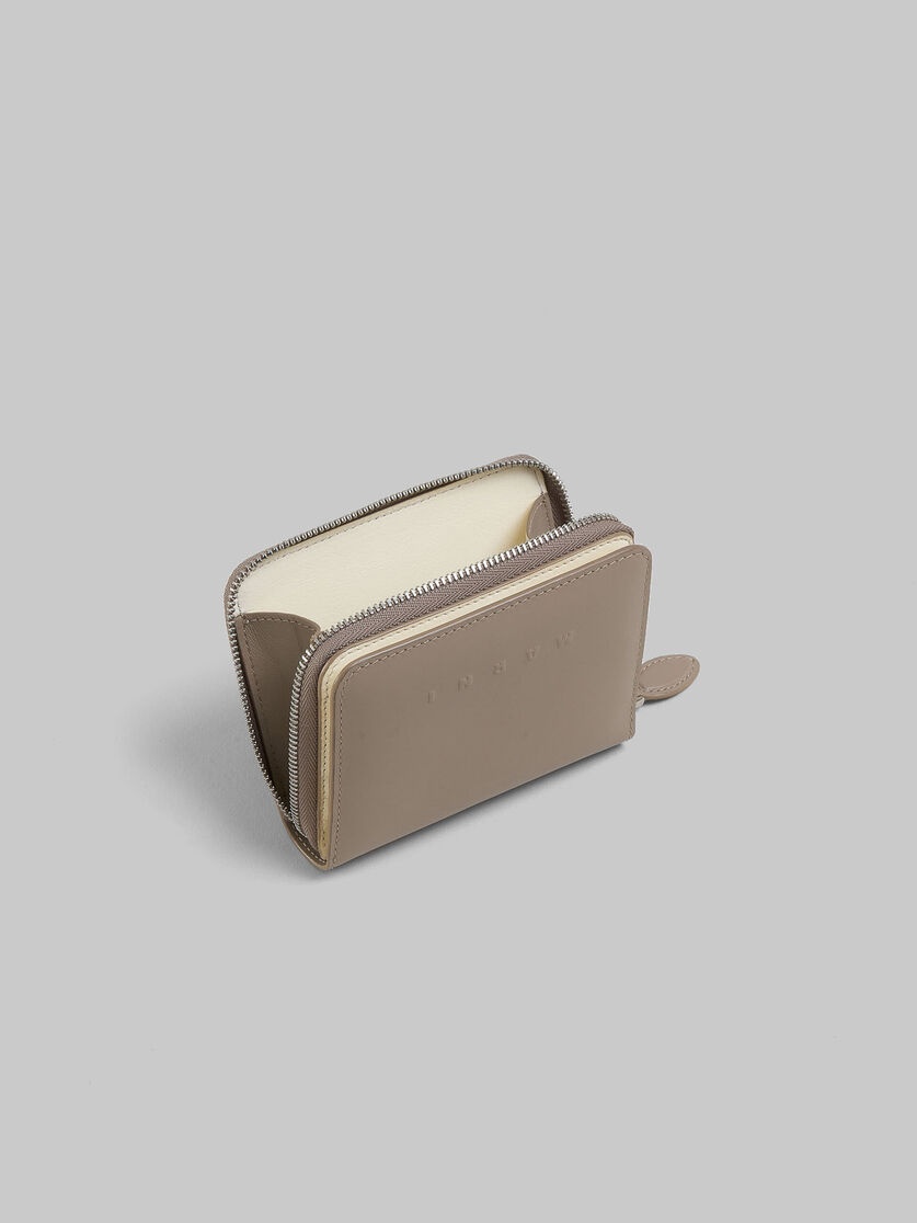 TAUPE LEATHER ZIP-AROUND COMPACT WALLET WITH RAISED MARNI LOGO - 4