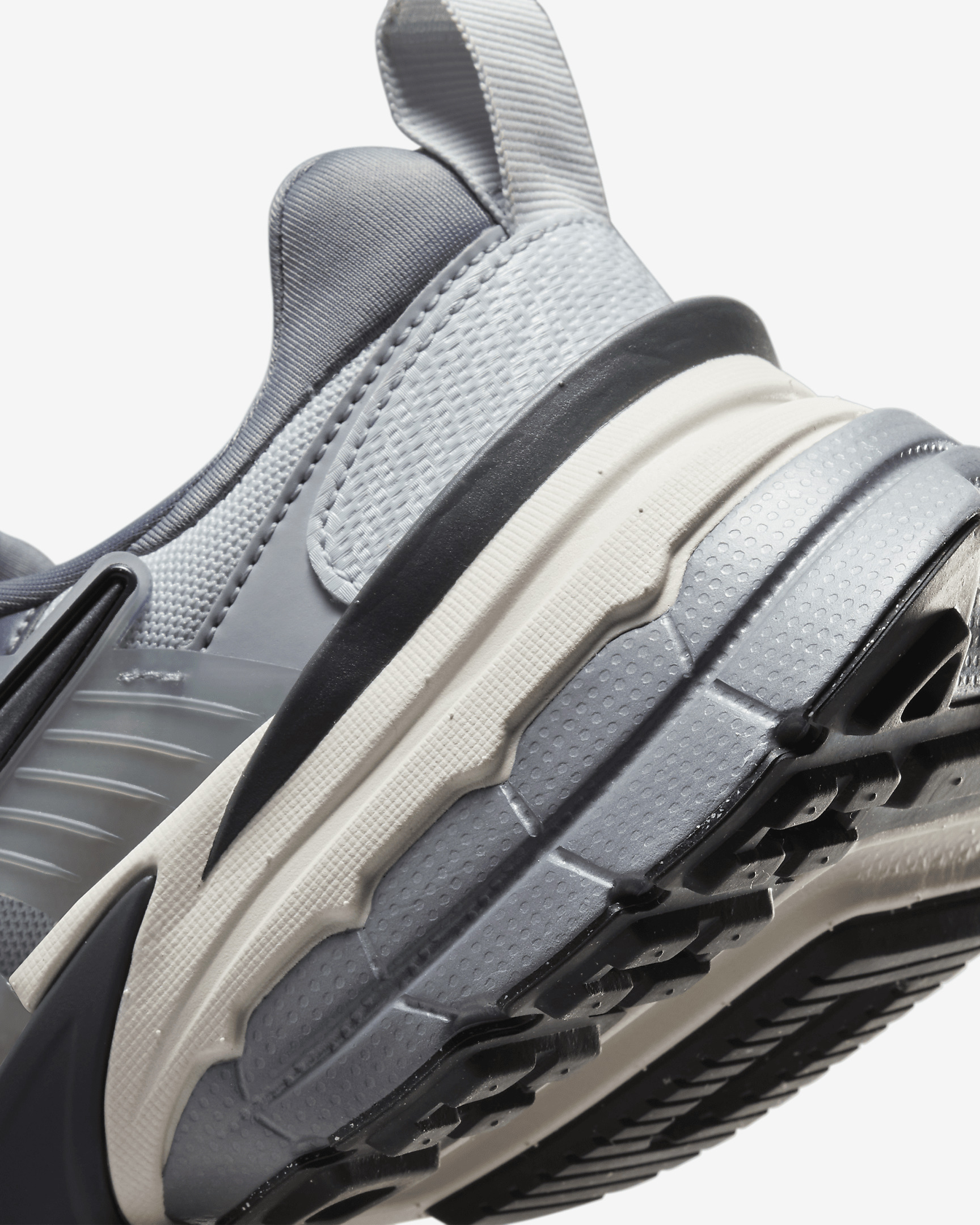 Nike V2K Run Women's Shoes - 9