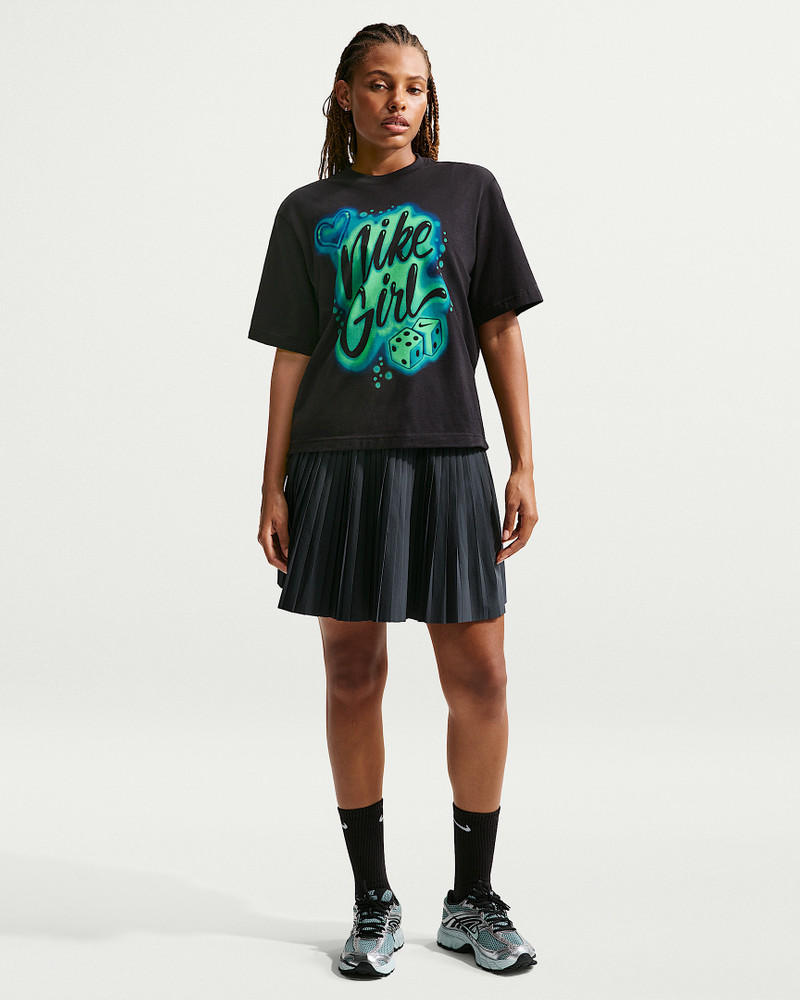 Nike Sportswear Essentials Women's Boxy T-Shirt 4