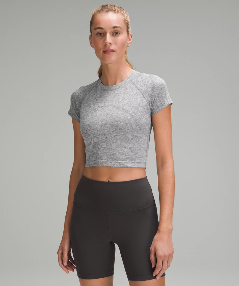 Swiftly Tech Cropped Short-Sleeve Shirt 2.0 1