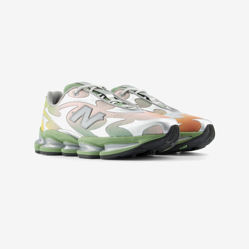 New Balance 2000 outlook