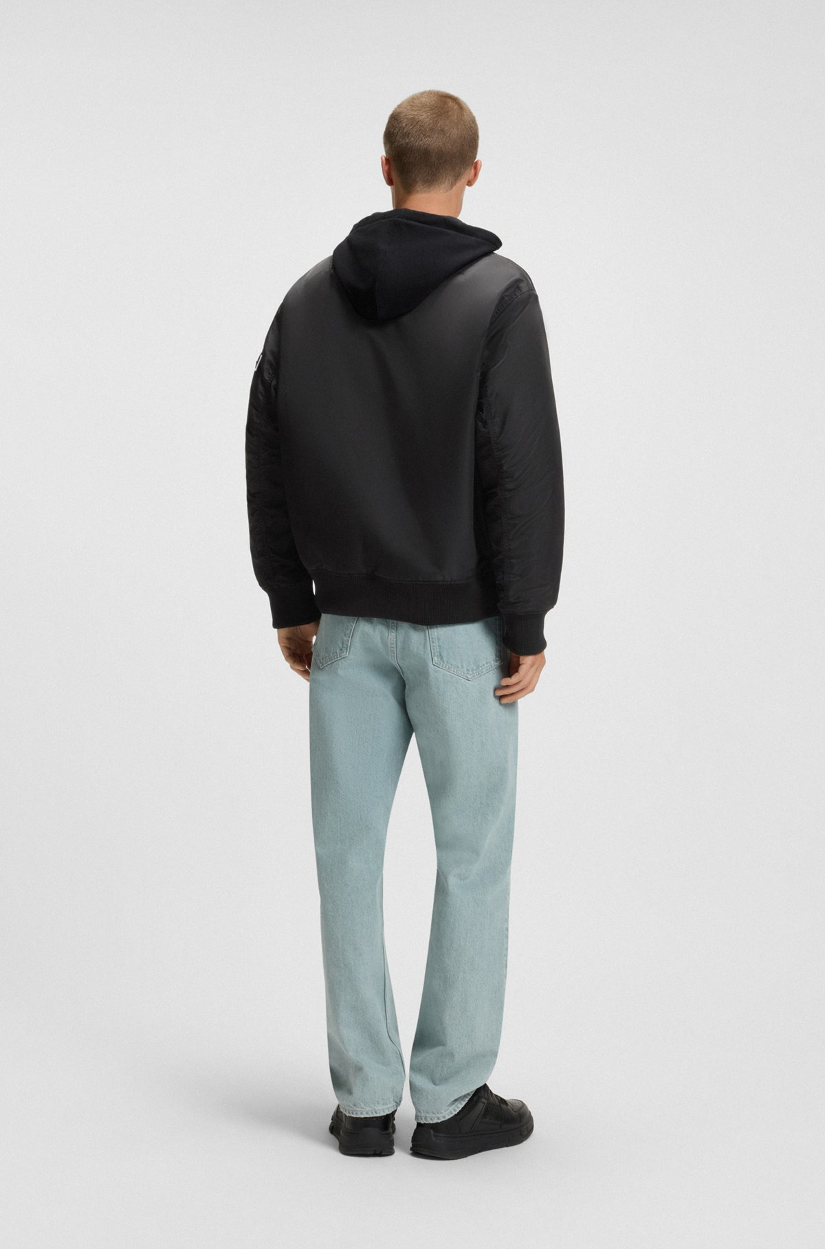 RELAXED-FIT WATER-REPELLENT JACKET WITH SLEEVE POCKET - 4