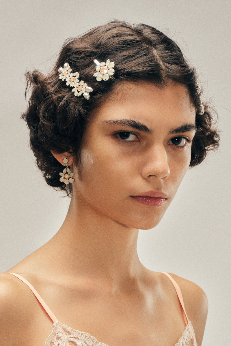 Simone Rocha Heartbloom Hair Clip outlook