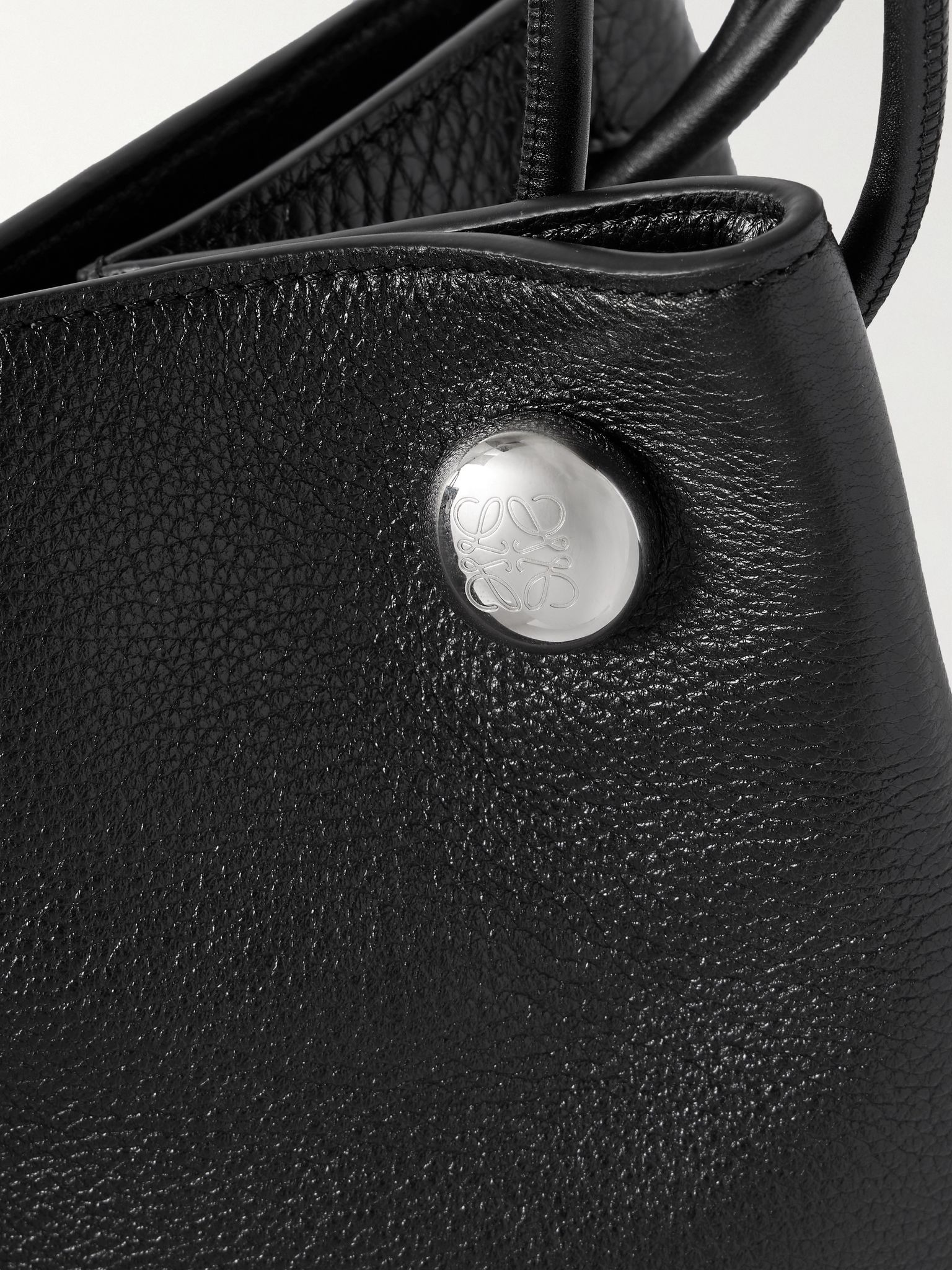 Pebble Full-Grain Leather Tote Bag Black - 4