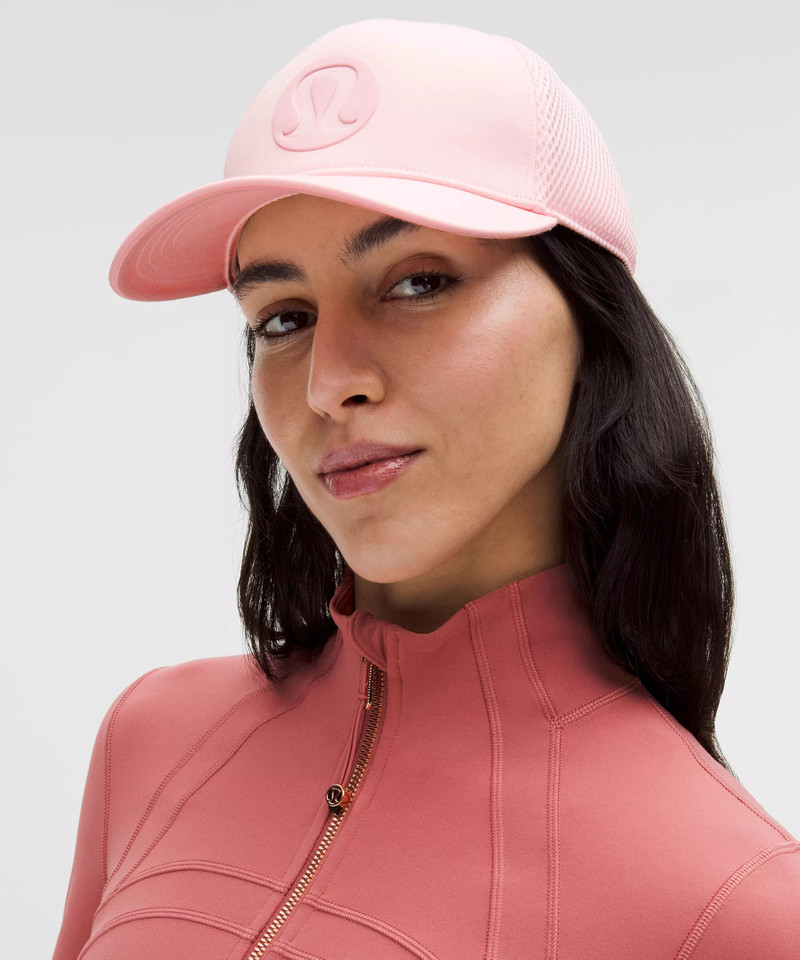 lululemon Trucker Hat *Logo outlook